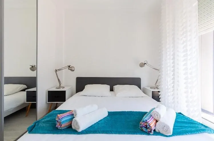 Penthouse Antibes City Centre/Beach Apartment
